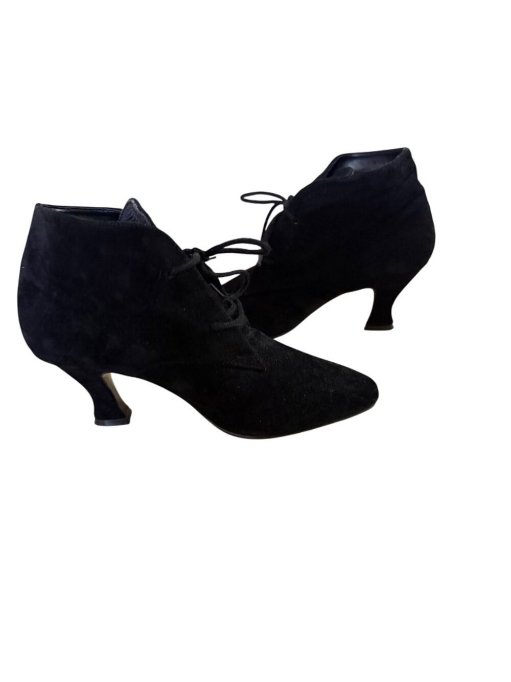 Vintage Endicott Johnson Black Suede Lace-Up Ankle Booties With Kitten Heel - Picture 2 of 7